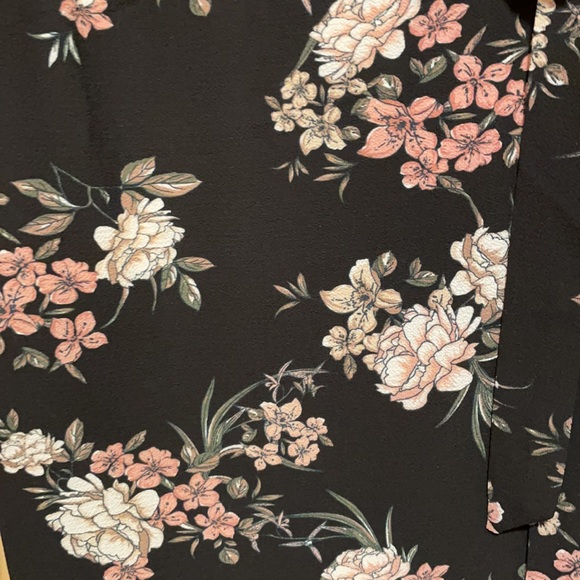 Flowered maxi dress - Picture 2 of 3